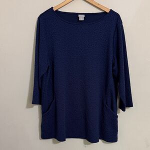 Chico's Blue Textured Stretch Top 3/4 Sleeve size XL Business Casual Classic